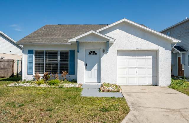 1025 Clovercrest Road photos photos