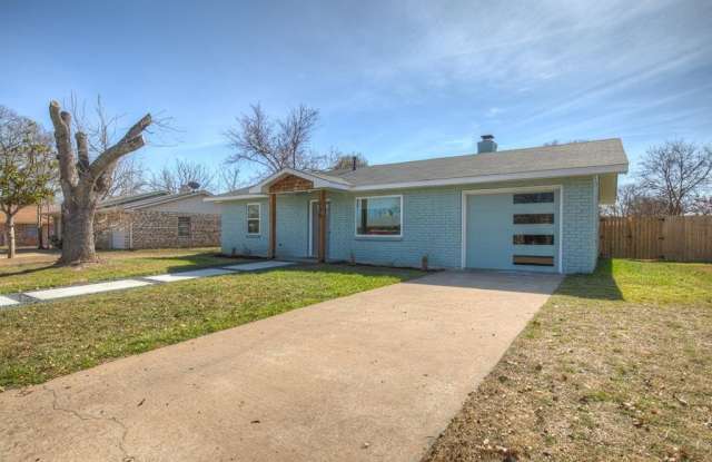 205 Glenmoor Dr photos photos