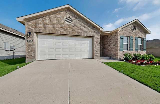 3300 Ridge Pl Gallery 2