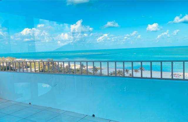 177 Ocean Lane Dr Gallery 1