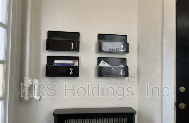 423 London Street Apt Gallery 3