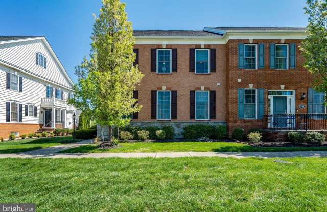 23311 SILCOTT WOODS Terrace Gallery 1