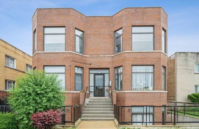 5644 N CALIFORNIA Avenue photos photos
