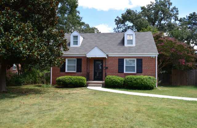 Nice Westend Brick home in the U of R area photos photos