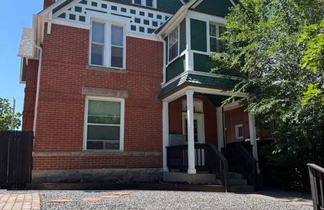 Charming 2 Bed 1.5 Bath in West Wash Park! ***Move-In Special*** photos photos