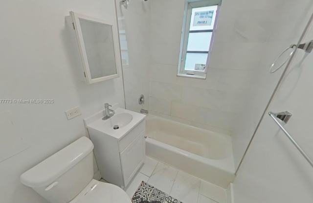 1605 Jefferson Ave photos photos