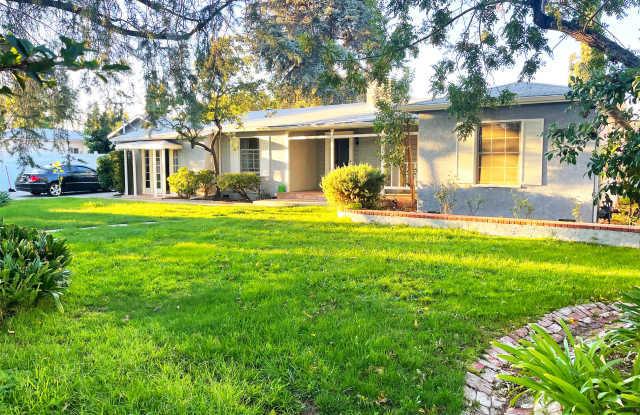 15341 Cohasset Street photos photos