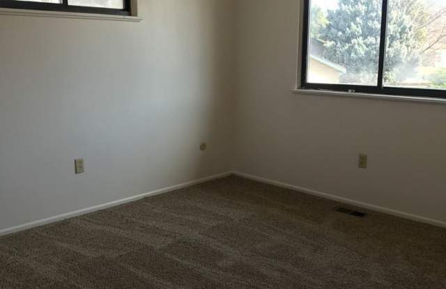 3323 S Jasper Ct Gallery 4
