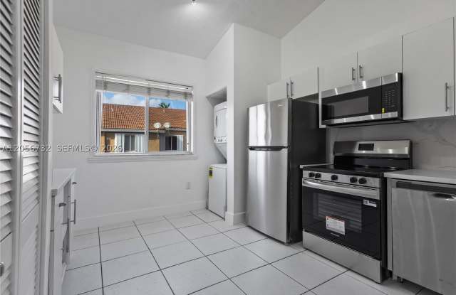 13165 SW 64th Ter Gallery 2