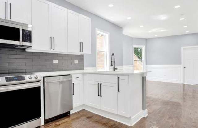 1821 N Kedvale Gallery 3