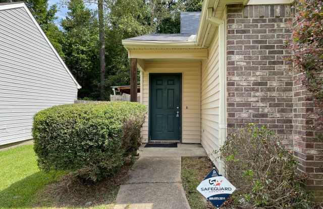3/2 With Large Office Available in Brandon! Gallery 1