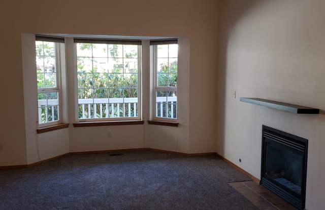 17146 Cottonwood Lane Southeast Gallery 3