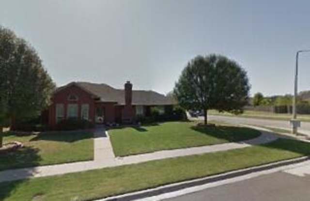 Large 3 bedroom 2 bath home in West Norman photos photos Large 3 bedroom 2 bath home in West Norman photos photos