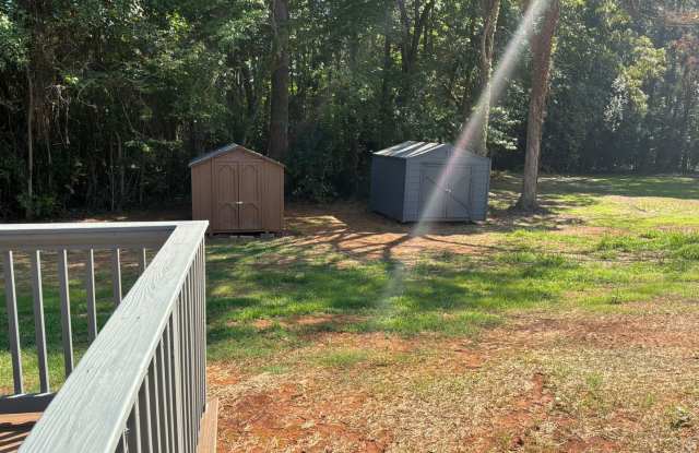 Beautiful 3 Bedroom is NOW AVAILABLE!!! Gallery 3