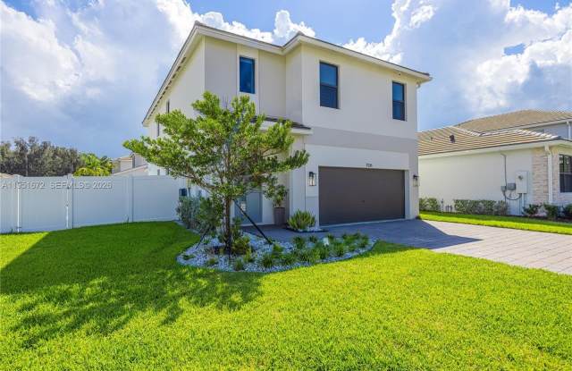 7126 Rockwood Rd photos photos