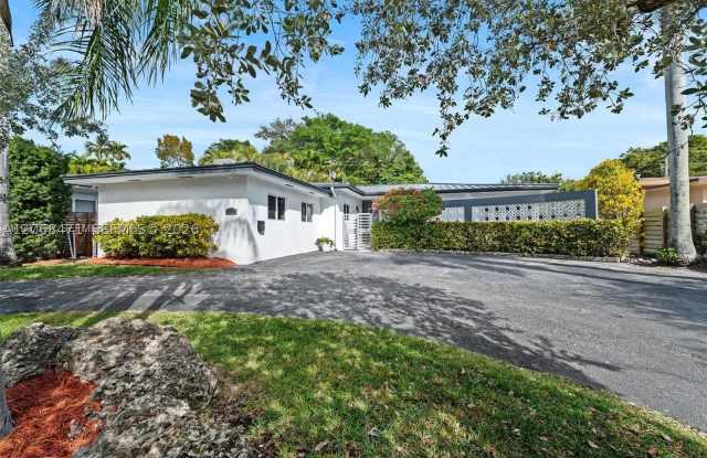 218 Shore Dr S Gallery 4