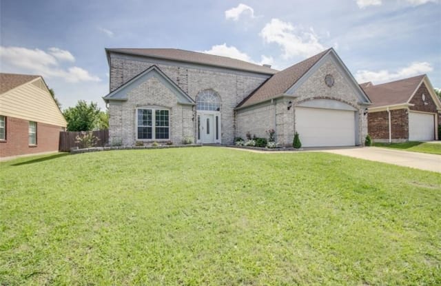 228 E Embercrest Drive - 228 East Embercrest Drive, Arlington, TX 76018