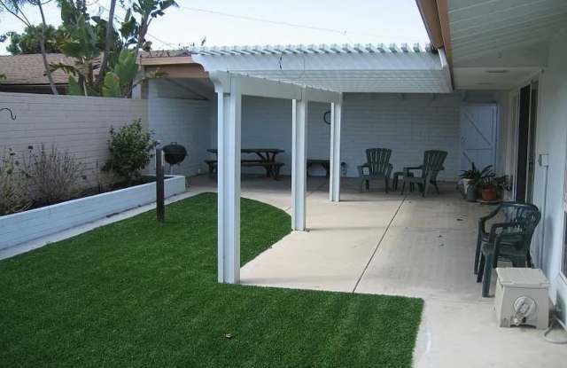 No back house! photos photos