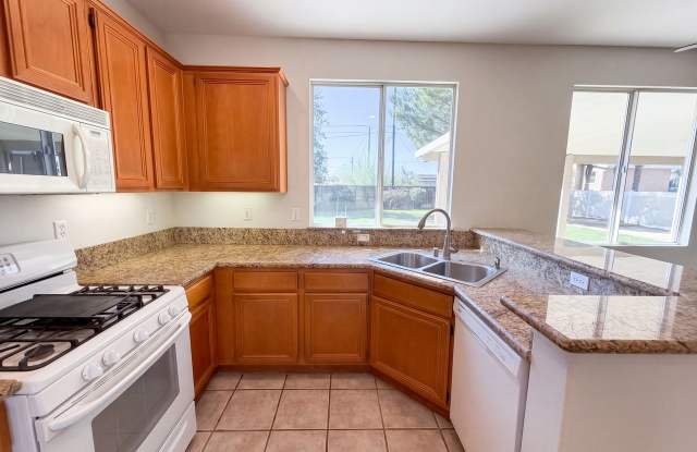 33826 Glenoaks Dr Gallery 4