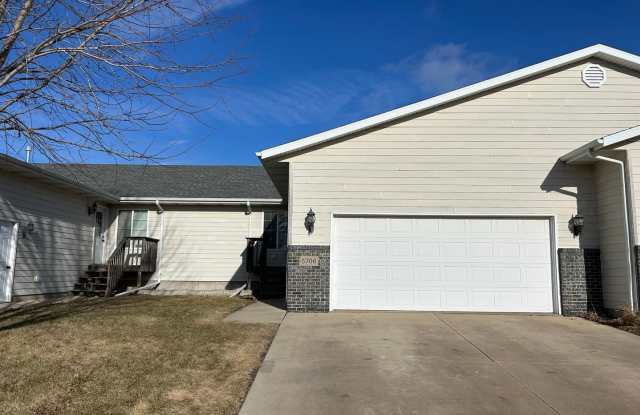 Spacious West Side Gem with Modern Comforts and Endless Possibilities! - 5706 West 58th Street, Sioux Falls, SD 57106