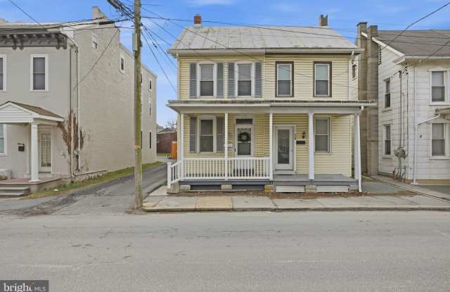 127 N RAILROAD Street photos photos