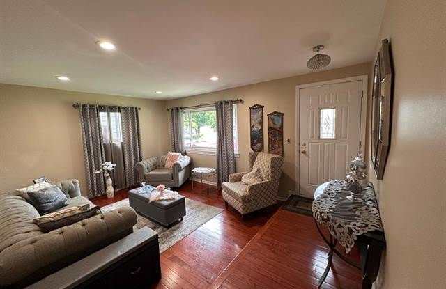 39752 Edmundton Drive Gallery 4