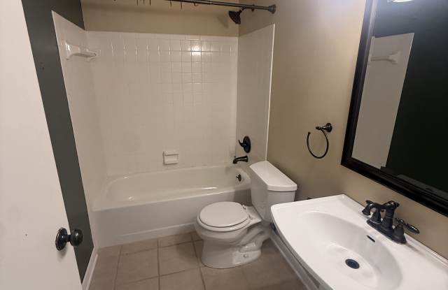 10 Woodland Hills Dr Gallery 3