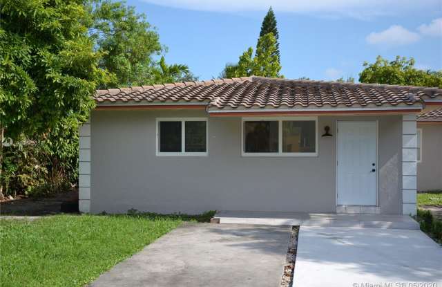 1212 NE 121st St - 1212 NE 121st St, Biscayne Park, FL 33161