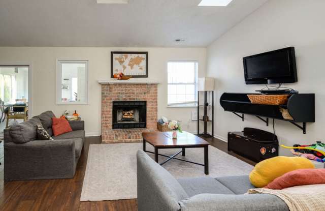 3 Bed 2 Bath Single Family in Virginia Beach Gallery 4