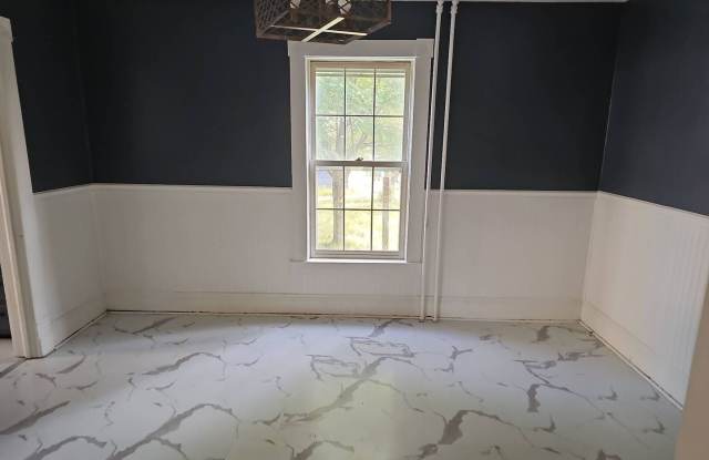 4 Bed 1.5 Bath Single Family Home in Nekoosa Gallery 4