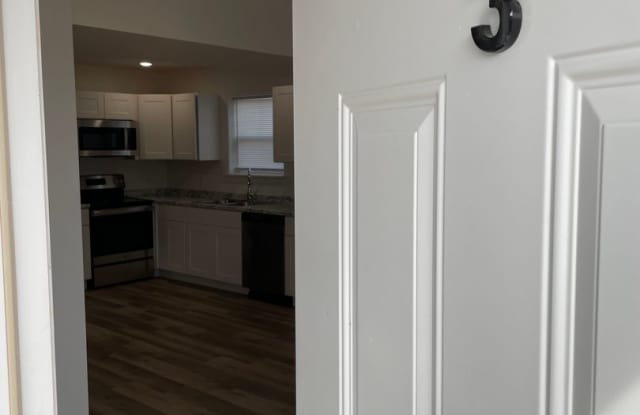 Townhomes Now Available in Strafford MO! - 422 East Doxey Street, Strafford, MO 65757