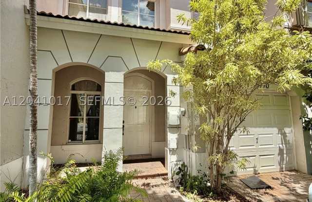5770 NW 113th Pl Gallery 1
