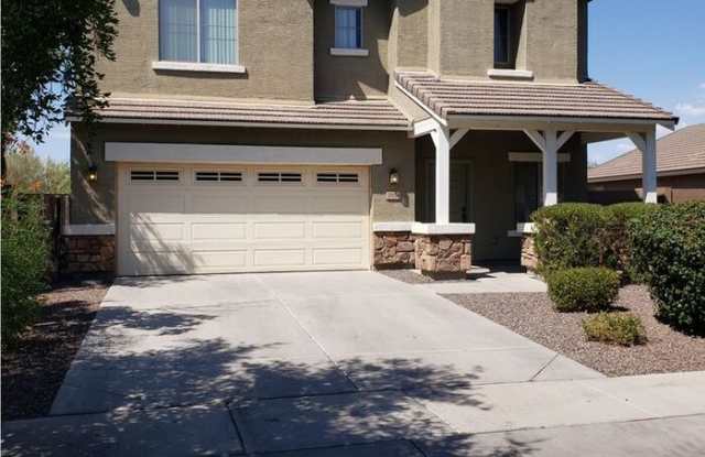 2924 East Crescent Way Gallery 1