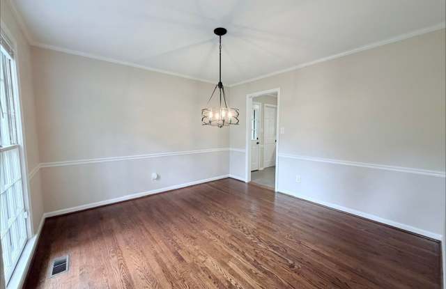 200 Coachman Drive Gallery 3