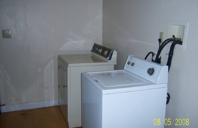131 Prall Street Gallery 4