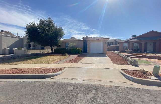 East El Paso 3 bed 2 bath photos photos
