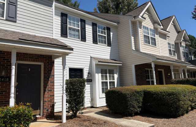 2 Bedroom Townhome in Maplecrest Complex!! photos photos