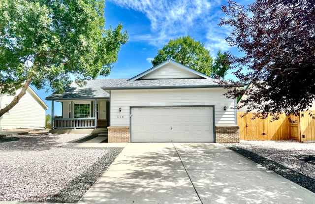 Spacious 4-Bedroom Home in Southeast Fort Collins NEW PAINT & FLOORING THROUGHOUT photos photos