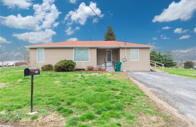 936 Guenzler Drive - 936 Guenzler Drive, Imperial, MO 63052