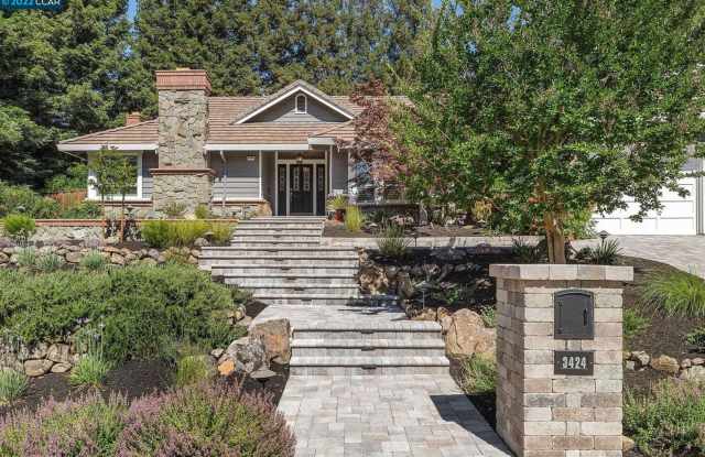 Outstanding 4 Bed 2.5 Bath Alamo Home in Bryan Ranch - Mt. Diablo Foothills! photos photos