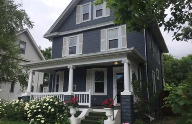109 W 36th St - 109 West 36th Street, Minneapolis, MN 55409