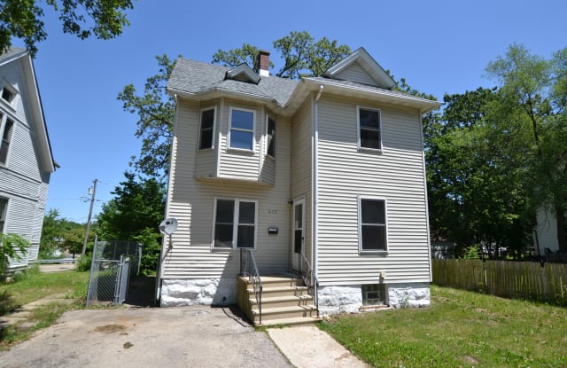 407 Elmwood Ave. - 407 Elmwood Avenue, Joliet, IL 60433