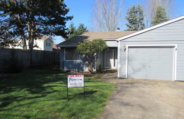 5329 Regan Ct SE - 5329 Regan Court Southeast, Salem, OR 97306