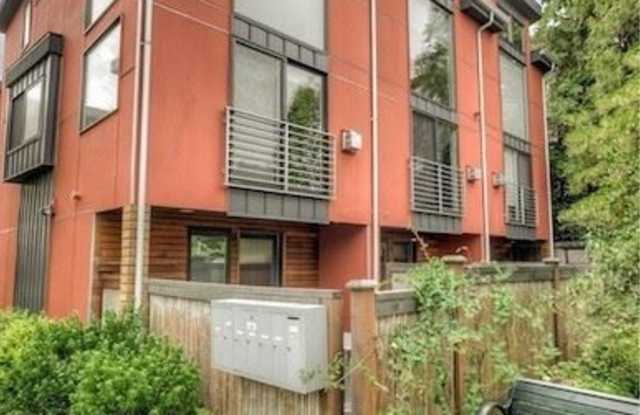 1722 California Ave SW, Unit B - 1722 California Avenue Southwest, Seattle, WA 98116