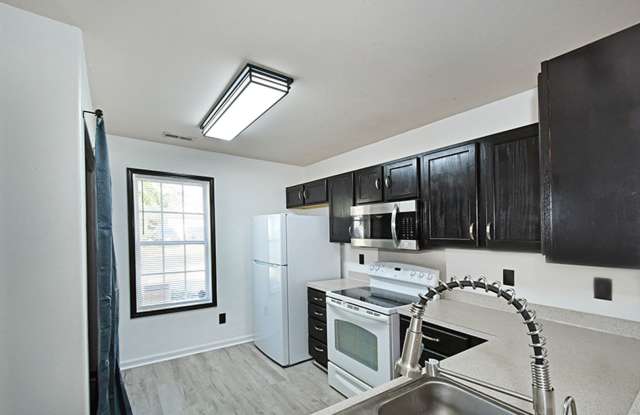 Charlotte home Professionally managed by Select Real Estate Group INC Gallery 3