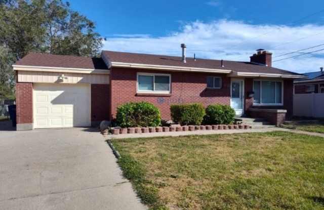 8506 W 3370 S Gallery 1