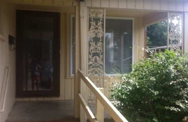 Florence Park South - 2 Bed 1 Bath 1 Garage, Fenced Yard! Large Kitchen! photos photos