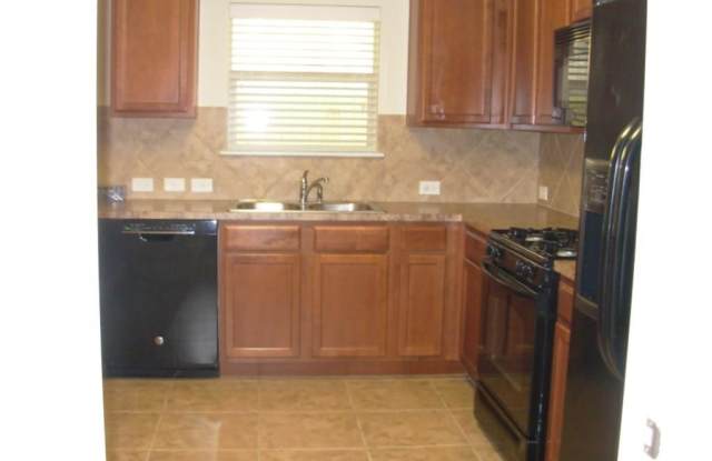 5940 Silver Screen Gallery 4