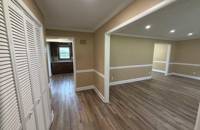 4307 Indian Hills Road Gallery 4