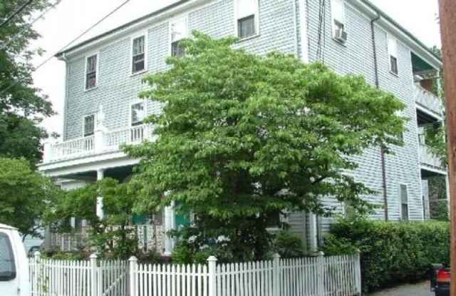 278 Washington Gallery 2